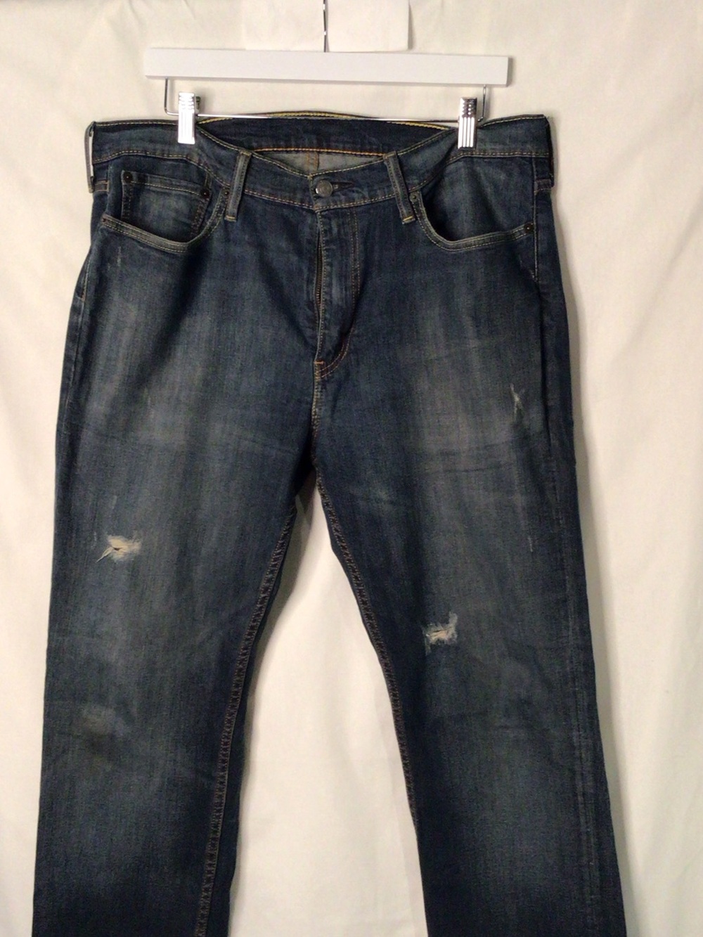 Levi's Men's Straight Jeans in Dark Indigo with Faded Wash